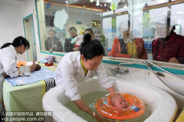 宝宝佩戴脖圈游泳不安全?请收好这份游泳安全小贴士