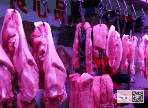 以为只吃肉能保持好身材，女子频繁便血才知患癌