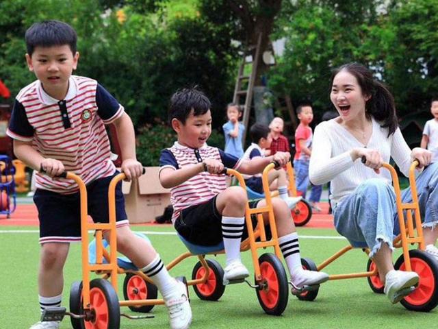 宝妈微信群里说了这话，接到孩子被幼儿园劝退的通知，道歉无用