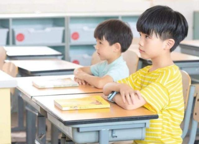 孩子过了这个年龄，家长该主动给零花钱了，有很多家长给晚了！
