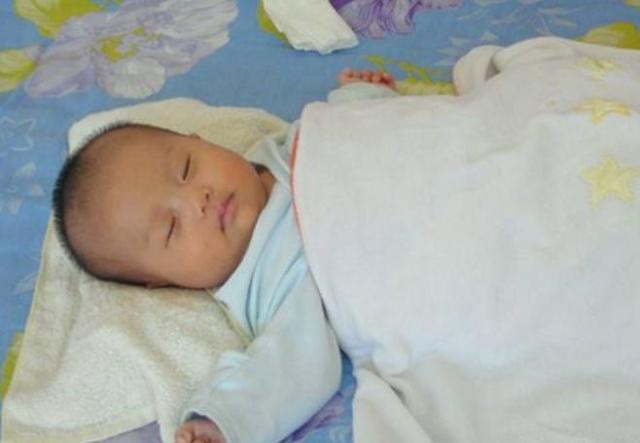 若宝宝身上有这3个特征，妈妈有福了，你家孩子占了几个？