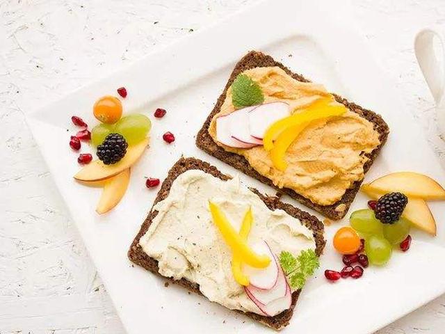 两岁女宝宝患上肾结石，和奶奶这一喂养习惯有关，家长要注意