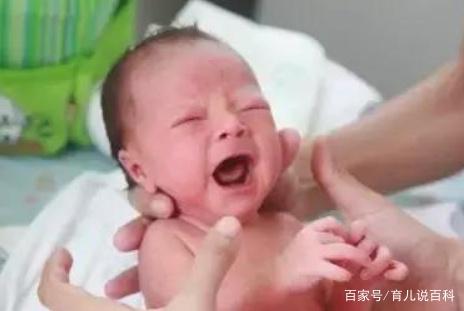 4张图道尽二胎妈妈的辛酸：连睡觉都是一种奢求