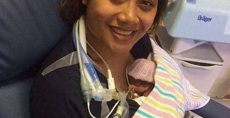 年轻女子在澳大利亚度假时产下提早四个月出生的宝宝