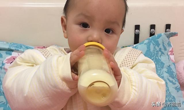 “孩子过一周岁，母乳就没营养了！”，别让错误的哺乳观念误导你