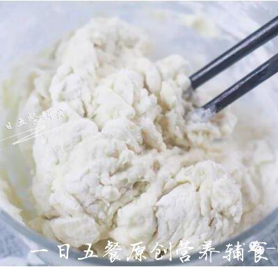 不知道吃什么,宝宝点心系列——芝麻酱千层饼准没错!