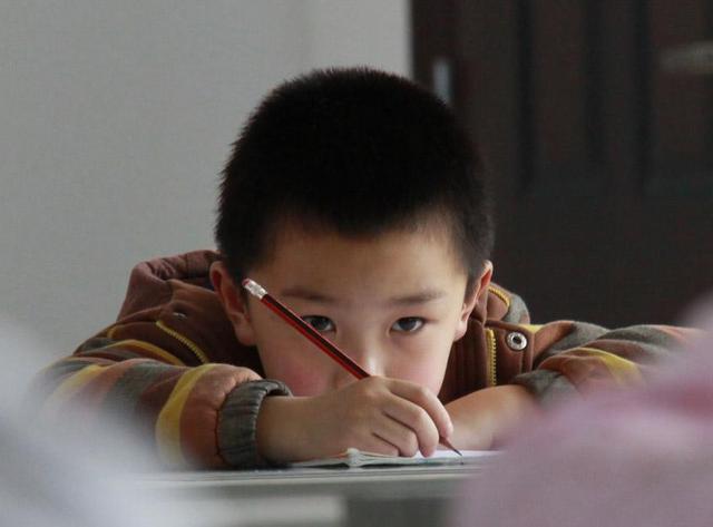 为何有种孩子被吼后不说话？沉默背后的四个原因，很多父母不自知