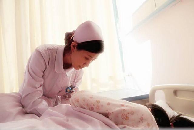 母乳喂养的宝妈，这4件事会很折磨人，少经历一件都是幸运