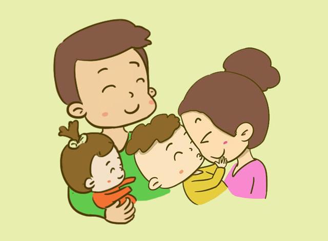 原本不是自卑又敏感的宝宝，父母常有的3个行为，完全改变了娃