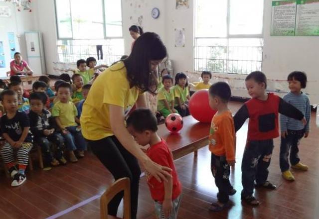 孩子什么时候上幼儿园最好?不能只看年龄,还要掌握这3项技能