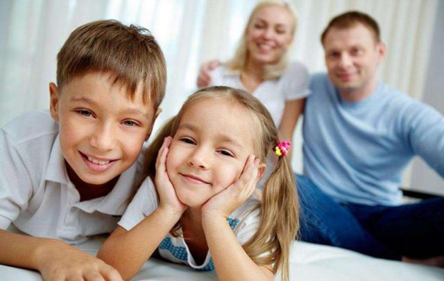 《都挺好》：兄弟姐妹关系很重要，父母要教会孩子相处的黄金法则