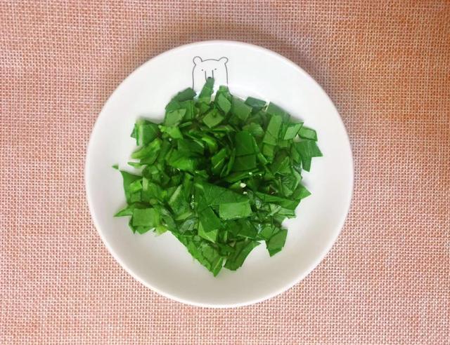 5分钟搞定补铁又补钙的辅食，宝宝10分钟吃光光