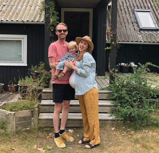 三胞胎妈妈曝光怀孕照片，太“惊人”了！