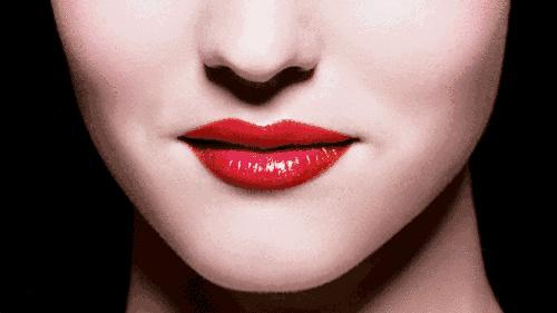 怀孕了，可以用化妆品吗？ 八种滞留型化妆品，孕妈要敬而远之