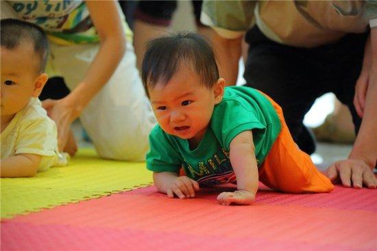 宝宝一岁前掌握这两个能力，能有效开发宝宝智力，妈妈要知道