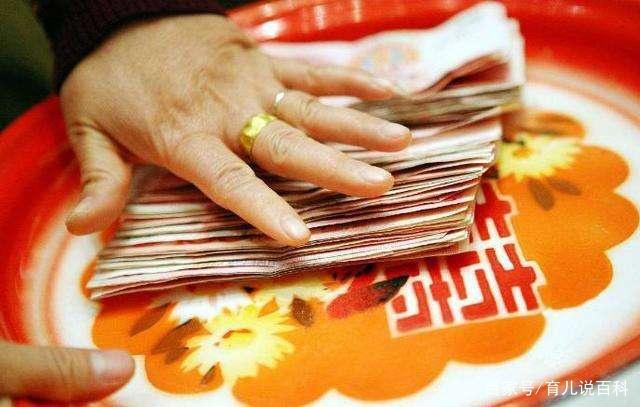 一位婆婆哭诉：我花几十万娶你，你不上班，为什么还要我带孩子？