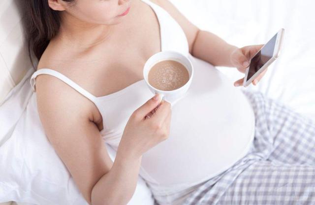 怀孕时，这五种动作孕妈要尽量避免，不然会让宝宝很不舒服哦