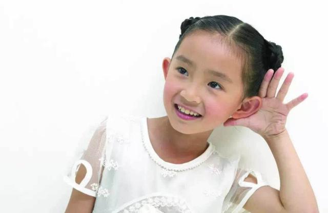 娃6岁后有2种行为暗示父母话太多，会做哑巴的父母，娃已赢了一半