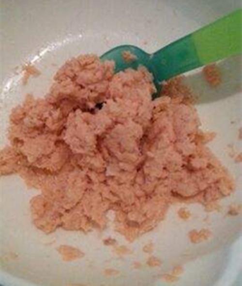 6个月宝宝除了米粉还吃什么？这些辅食补铁补蛋白，促进智力发育