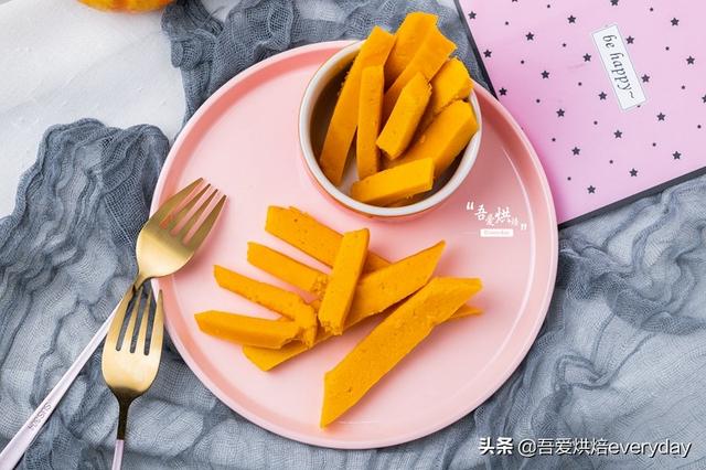 1岁以上宝宝必备辅食，可以锻炼咀嚼能力的奶香南瓜条