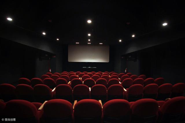 陪孩子一起看电影，多大的孩子能带去看电影？