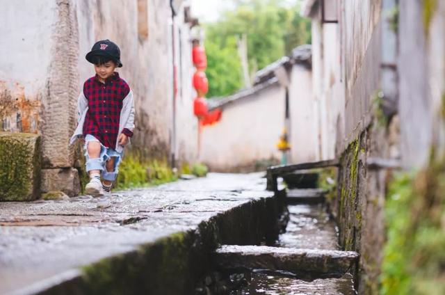 生孩子越年轻越好？大龄妈妈的孩子，或许更容易赢在起跑线哦