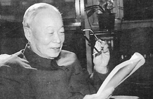 儿子被同学取绰号，父亲一听不错，改名，如今这绰号名震中外