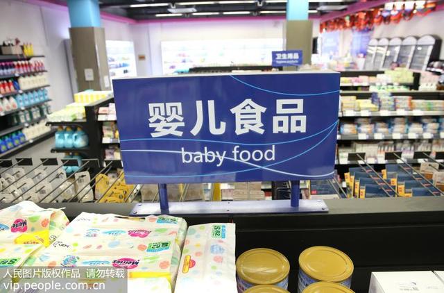 怎样给喝母乳的宝宝加辅食?可结合月龄调整食物软硬