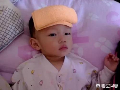 宝宝发烧晚上会加重，这是怎么回事？