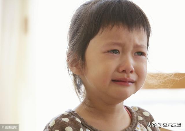 凭什么孩子犯错必须受罚还要写检讨书，而大人犯了错连歉都不倒？