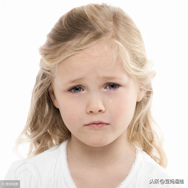 凭什么孩子犯错必须受罚还要写检讨书，而大人犯了错连歉都不倒？