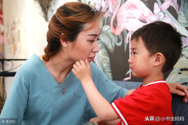 “妈妈，我可以照顾你”，生完二胎，妈妈被床边5岁的大宝感动了