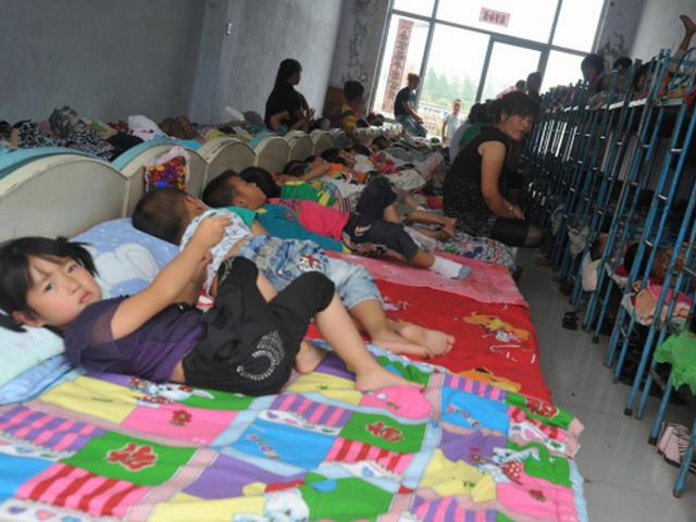 孩子在幼儿园中午是怎么过的，三张图片，讲清三大问题