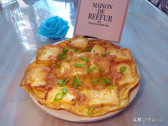 1块豆腐，2个鸡蛋，做法简单营养丰富，不用早起还能给孩子做早餐