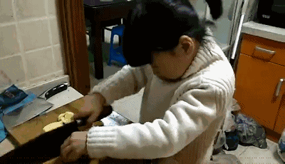 越不舍得用孩子，孩子就越不中用 孩子做家务年龄对照表请收好