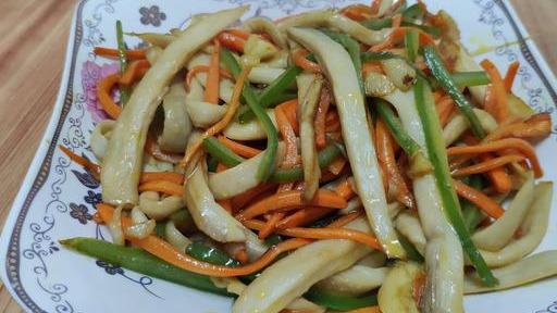 这两样菜一起炒，尤其孩子要多吃，增强免疫力，身体健康猛长个！