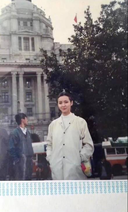 妈妈们年轻时候的样子 ????感觉爸爸们捡大便宜了