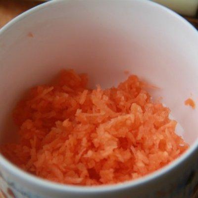 好吃的宝宝辅食~磷虾胡萝卜丸子汤，是不是很有食欲呀