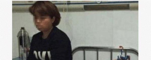 两个月婴儿被热水烫伤，孩子却不哭不闹，医生检查后，父母乐坏了
