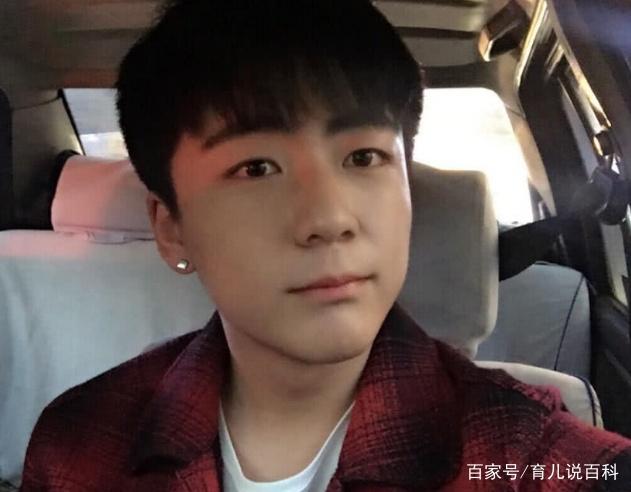 《变形计》儿子嫌妈妈职业丢脸，还骂妈妈，得知职业网友“炸锅”