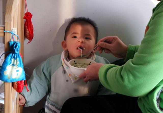 早春要会消积食，专业宝妈：少吃3物，多做2事，孩子一年不生病
