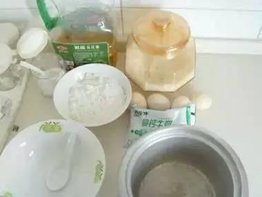 用电饭锅做蛋糕原来这么简单，保存好，随时可以做给宝宝吃