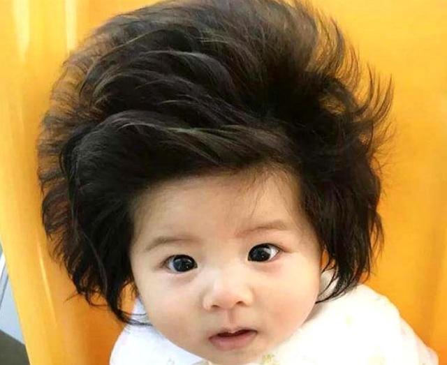 新生儿的头发，为什么有的浓密，有的稀疏？看完后你就知道了