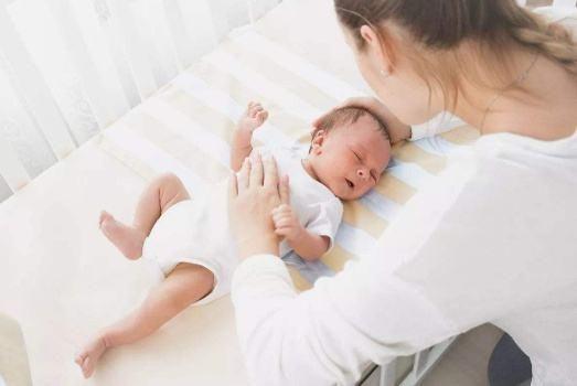 宝宝以后是难带还是好带，一出生就能看出来，你家宝宝好带吗