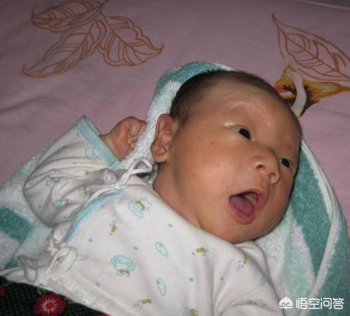 3月如何给新生儿穿衣？