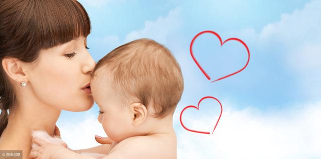 4个月宝宝不会翻身愁坏爸妈？训练孩子翻身3点小技巧妈妈须知