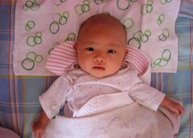 新生儿的头发，为什么有的浓密，有的稀疏？看完后你就知道了