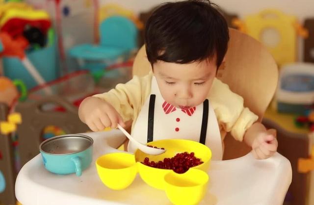 为什么宝宝一岁前不需要吃盐？这几种食物虽不咸，但都含有隐形盐