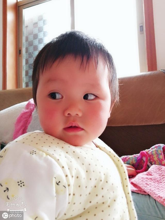 春天多抚摸孩子这2个地方，每天抚摸5次，宝宝长大个还不易感冒