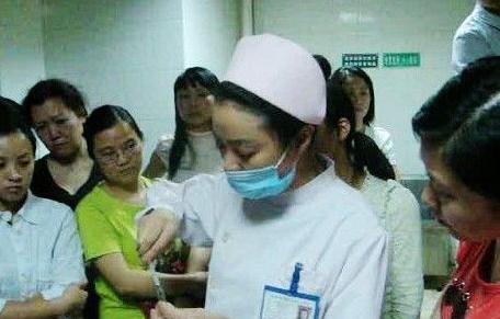 婴儿打疫苗第二天离世！爸妈注意，这几种情况下，宝宝不能接种